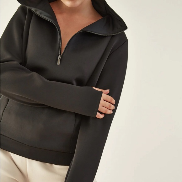 Aday Home Stretch pullover in NAVY - Picture 2 of 6